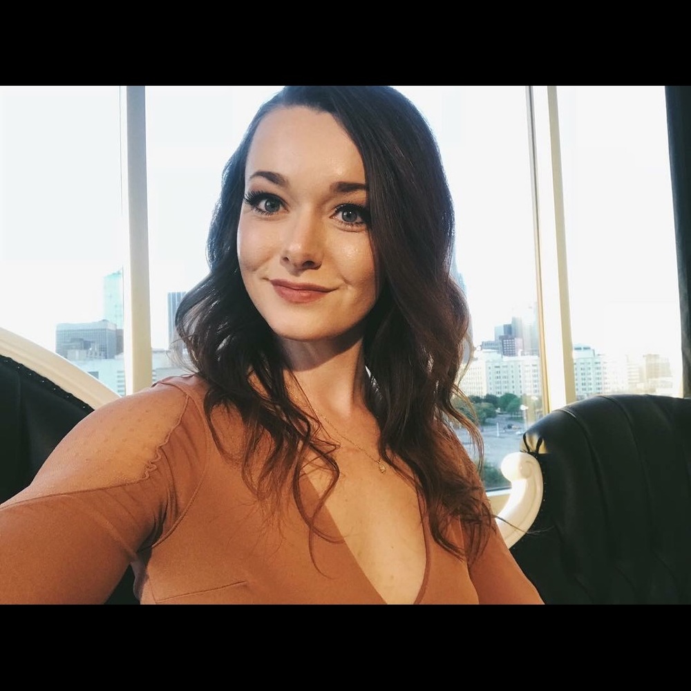 Meet your Posher, Brittney